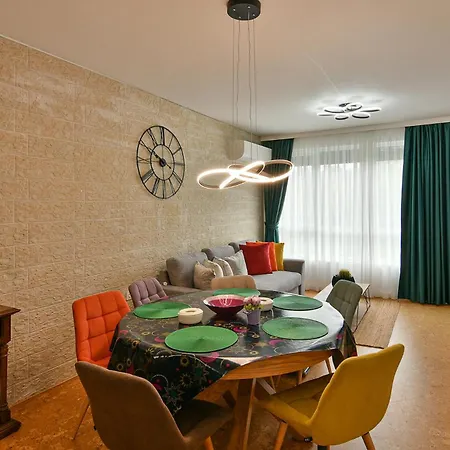 Free Parking & Super Calm & Wifi Appartement *