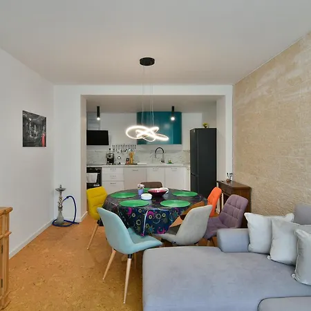 Free Parking & Super Calm & Wifi Apartamento Varna